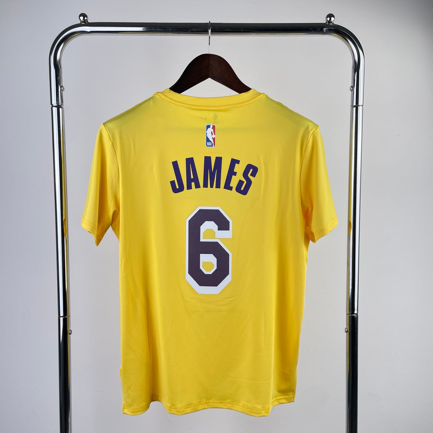 Tshirt NBA Los Angeles Lakers Dri-Fit James #6 Amarela