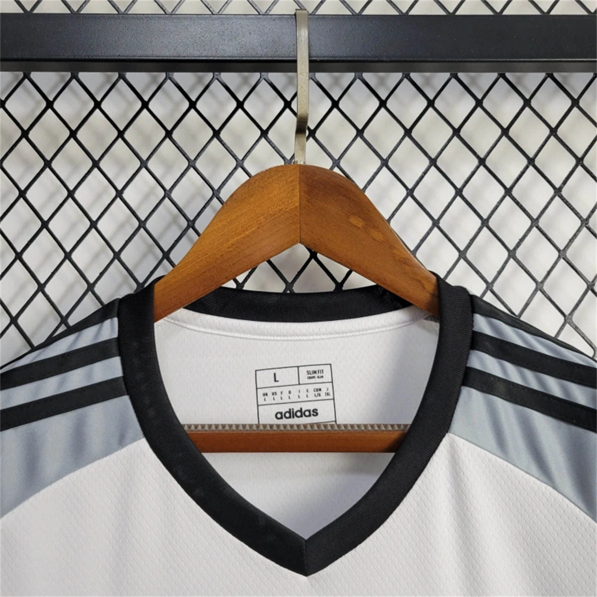 Camisola Juventus FC 2024-25 Guarda-Redes Versão Adepto