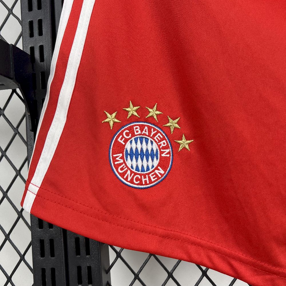 Calções FC Bayern Munique 2025-26 Principal