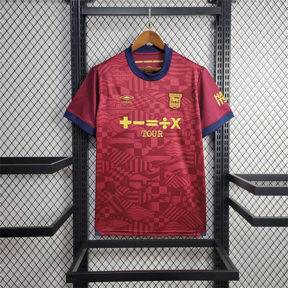 Camisola IP-WICH 2024-25 Alternativa Vermelha Versão Adepto