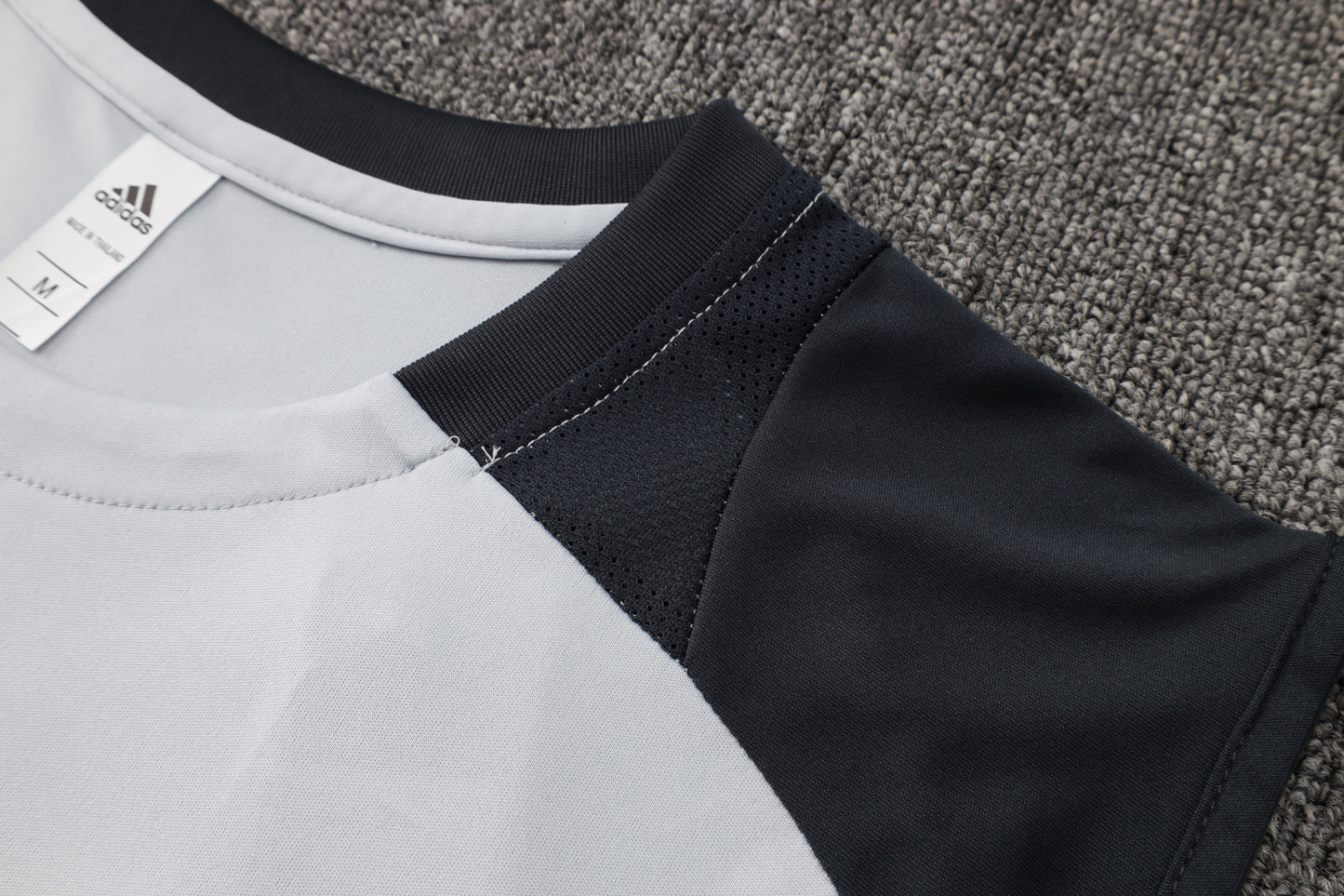 Kit Treino Manga Cava S.L.B 2025-26