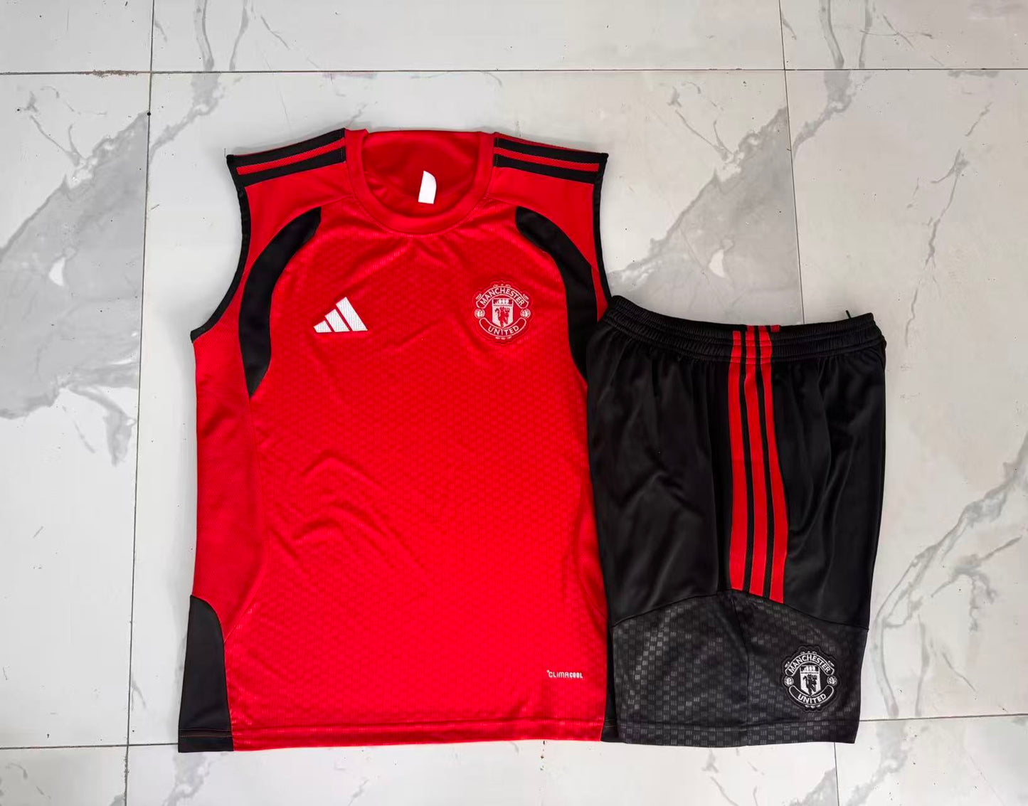 Kit Treino Manga Cava M-UNITED 2026-27