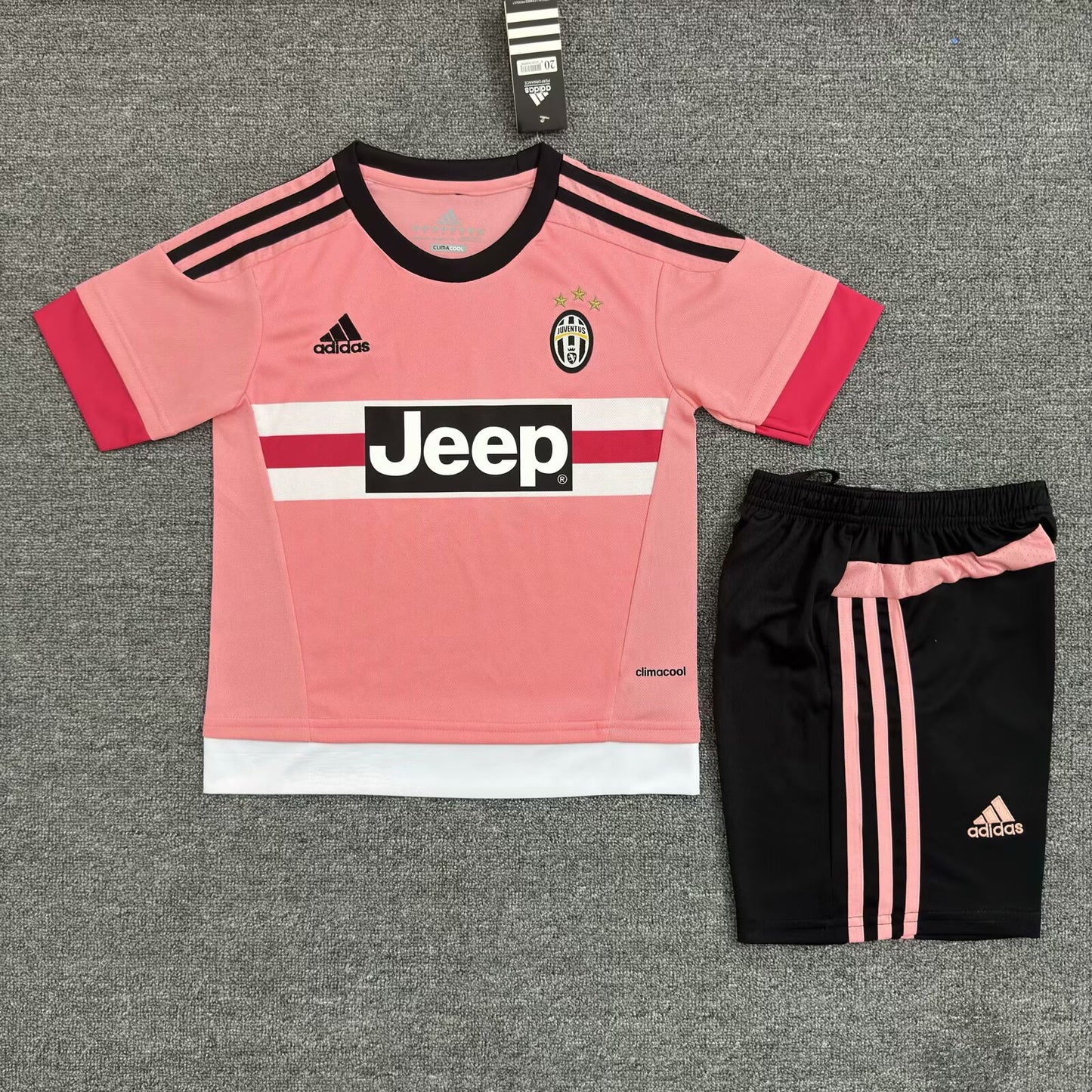 Kit Criança Juventus FC 2015-16 Alternativa