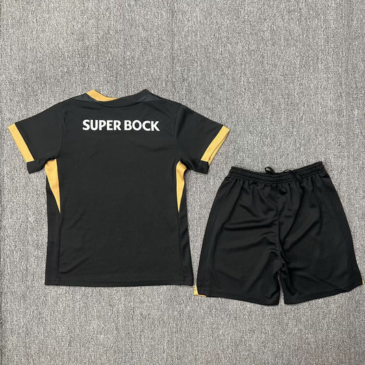 Kit Criança SCP 2024-25 Edição Especial CR7 Preta