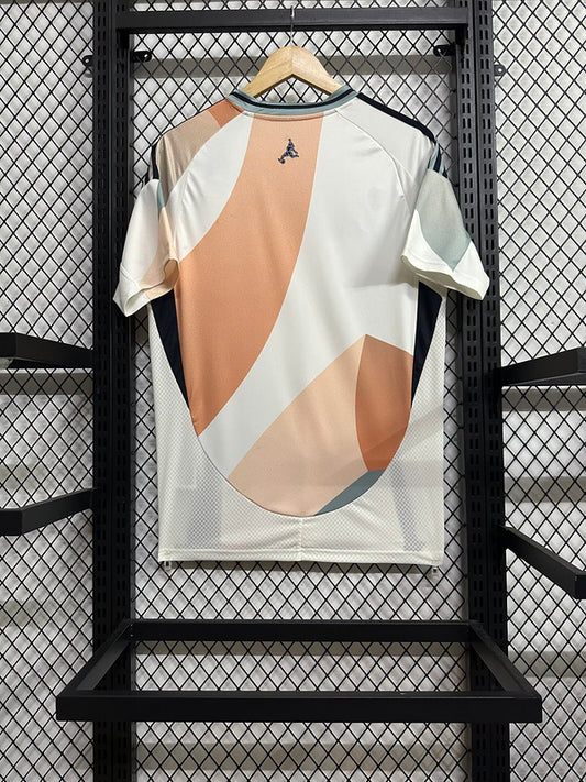 Camisola Espanha 2025 Alternativa Creme Versão Adepto