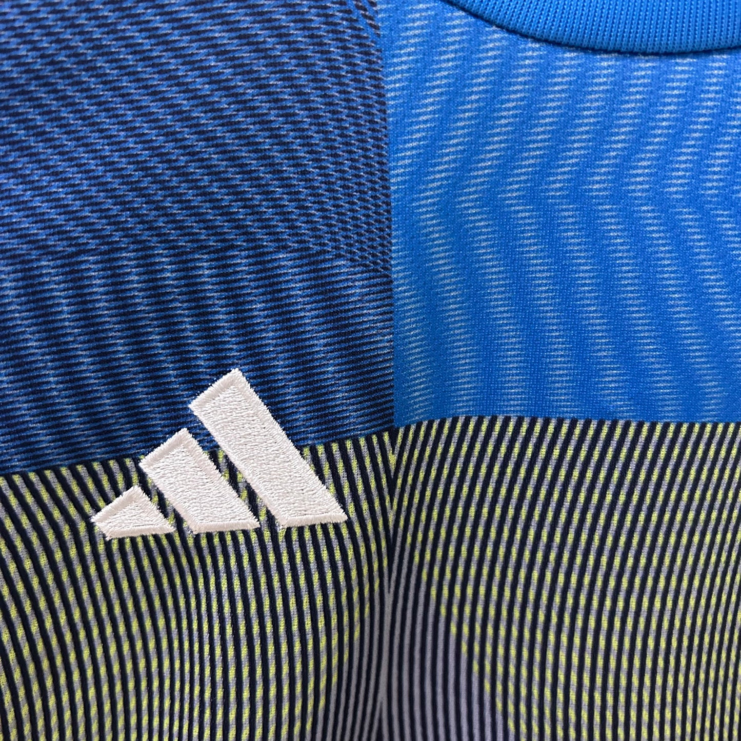 Kit Criança Real Madrid CF 2025-26 Edição Especial