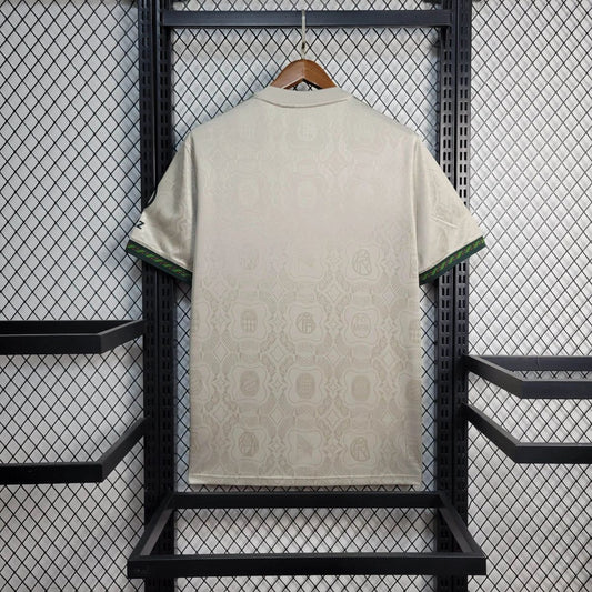 Camisola FC Bayern Munique 2025-26 Edição Oktoberfest Versão Adepto