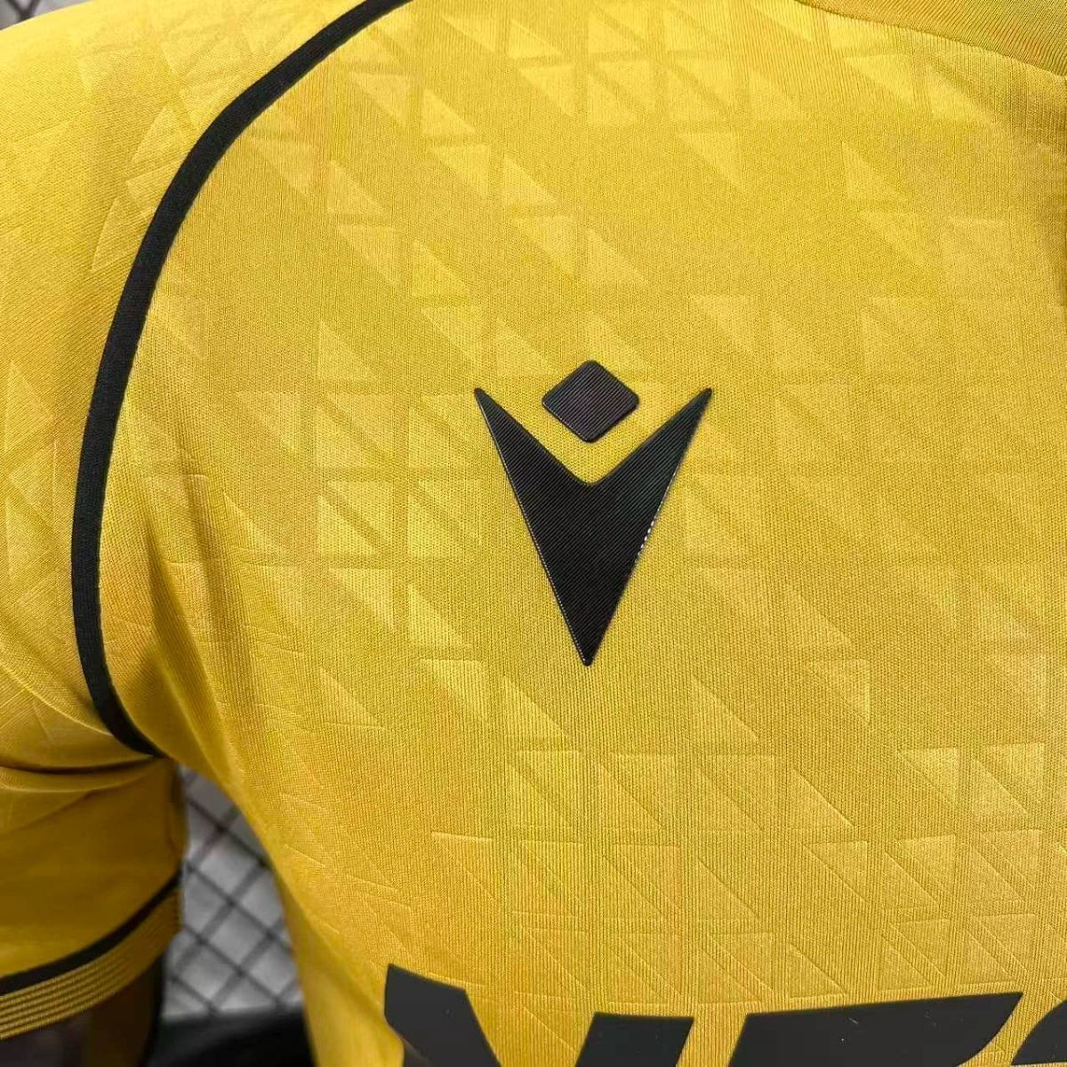 Camisola CRY-PAL 2025-26 Alternativa Branca Versão Jogador