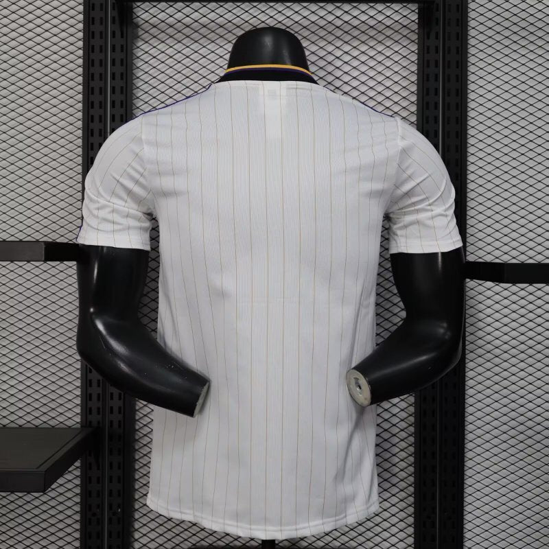 Camisola M-United 2025-26 Icon Range Travel Versão Jogador