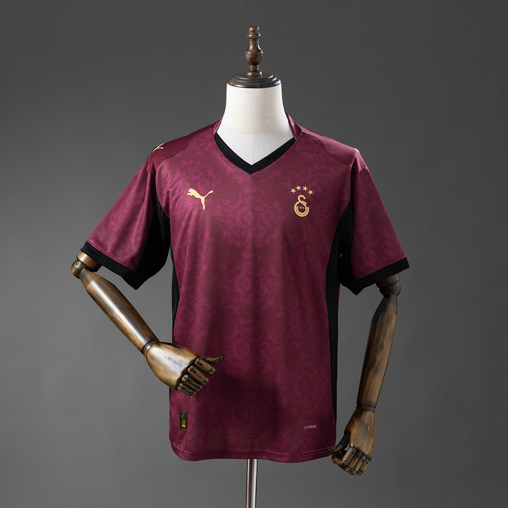 Camisola Galatasaray 2025-26 Alternativa Vermelha Versão Adepto