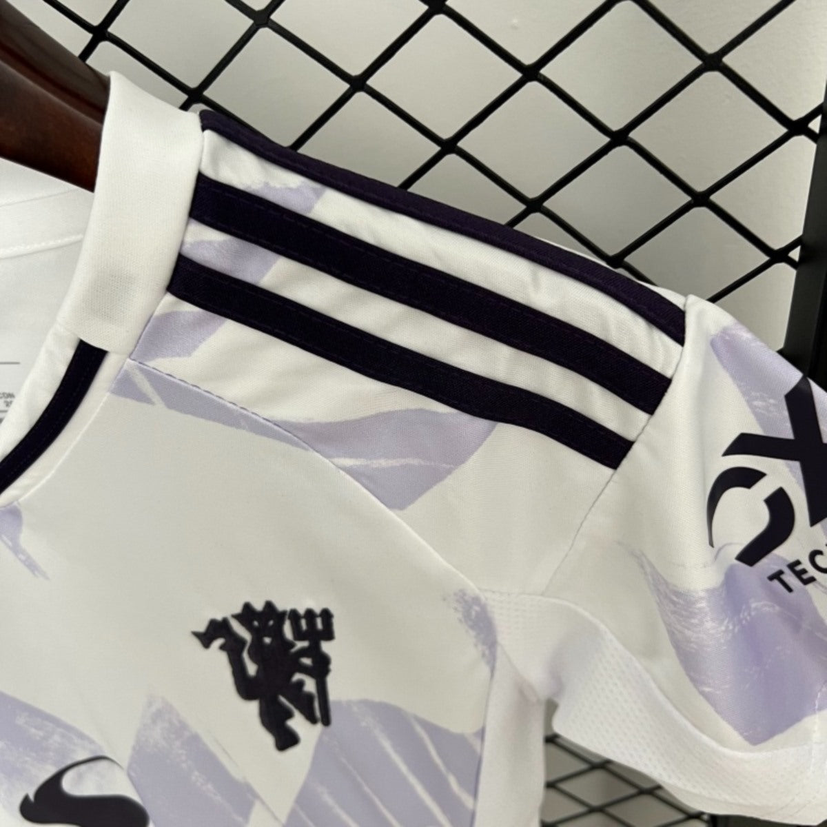 Kit Criança M-United 2025-26 Alternativo