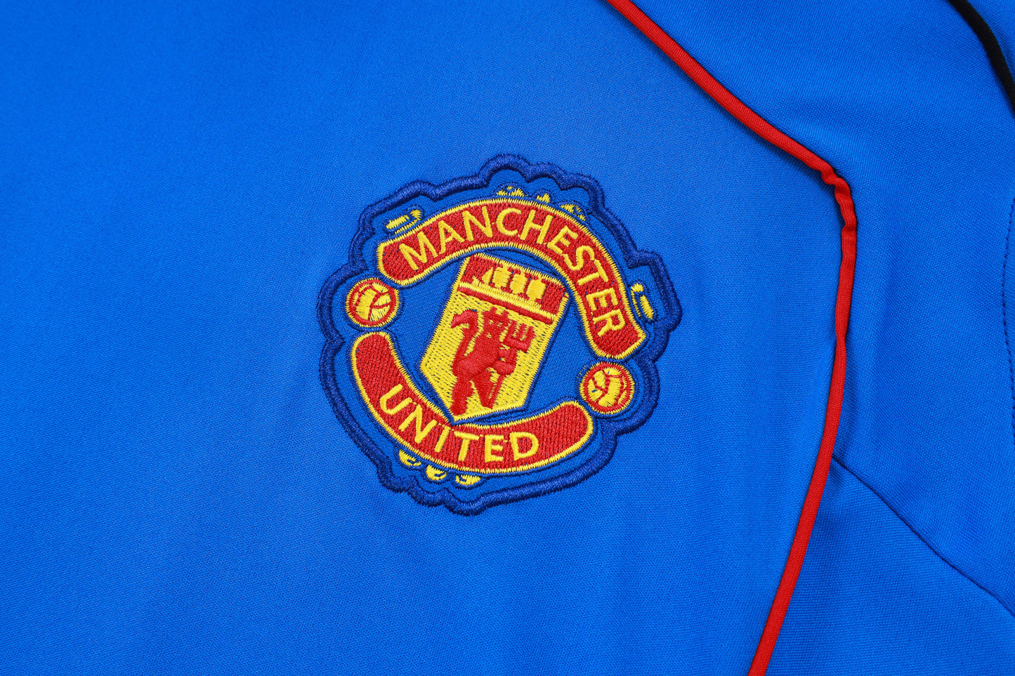 Kit Treino Manga Cava M-UNITED 2025-26