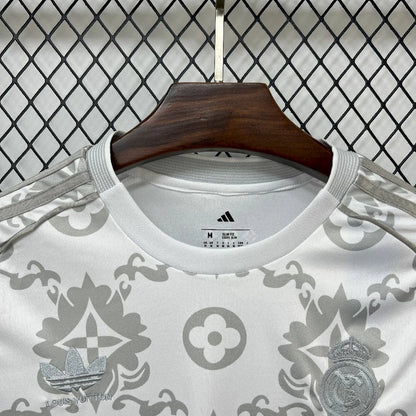 Camisola Real Madrid CF 2025-26 Edição LV Versão Adepto