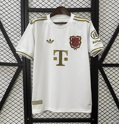 Camisola FC Bayern Munique 2025-26 Edição 125º Aniversario Versão Adepto
