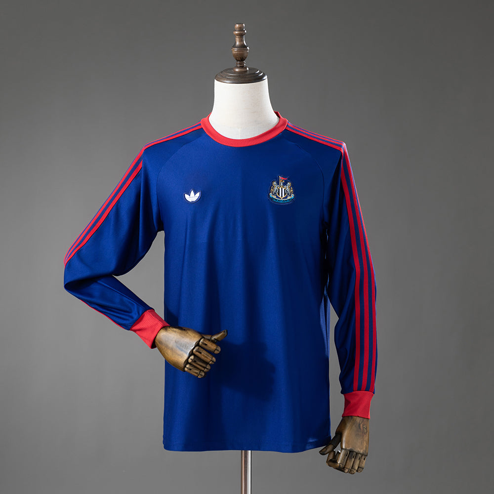 Camisola Manga Comprida NCU 2026-27 Terrace Icons Versão Adepto