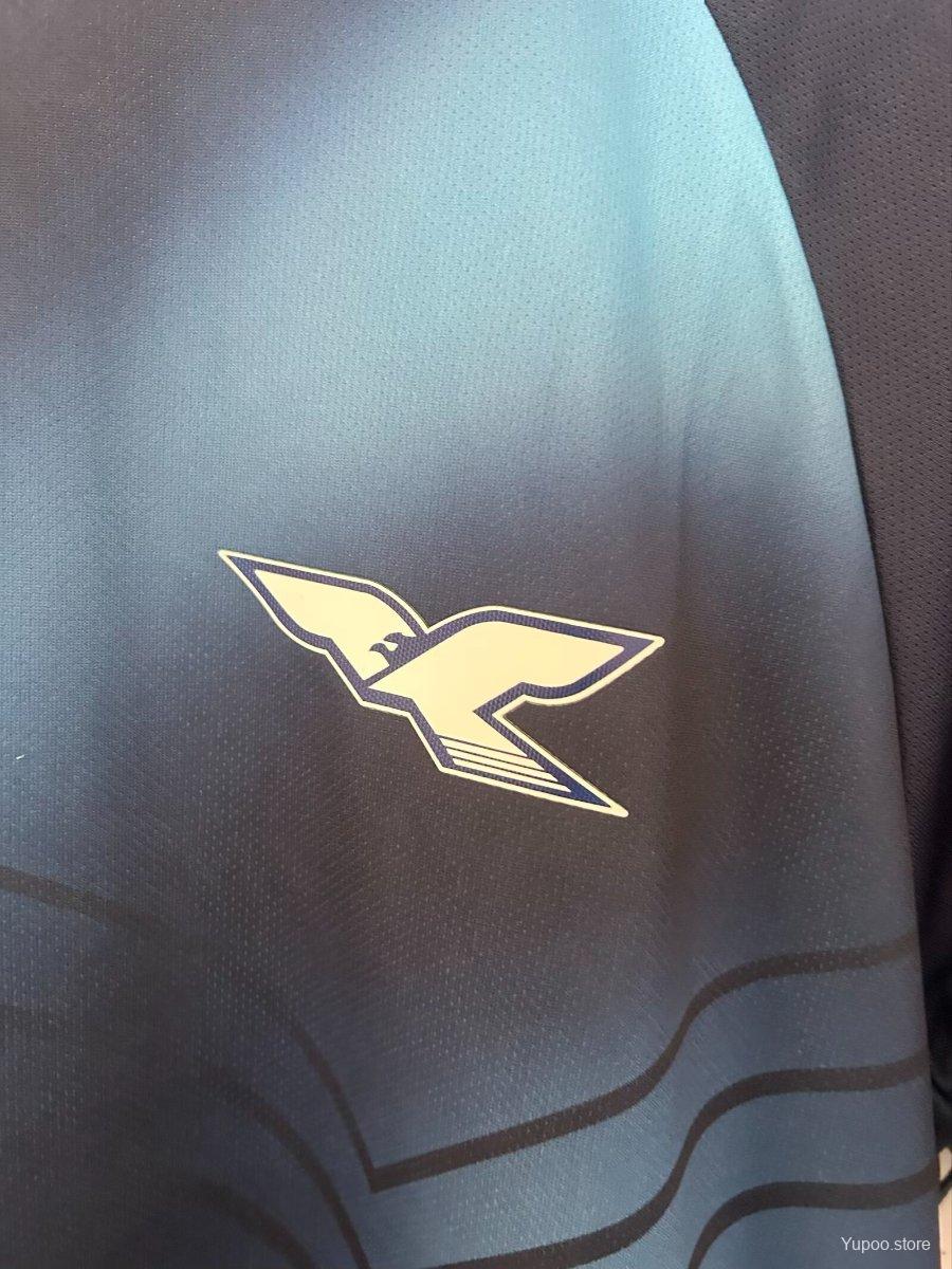 Camisola SS Lazio 2025-26 Alternativa Azul Versão Adepto