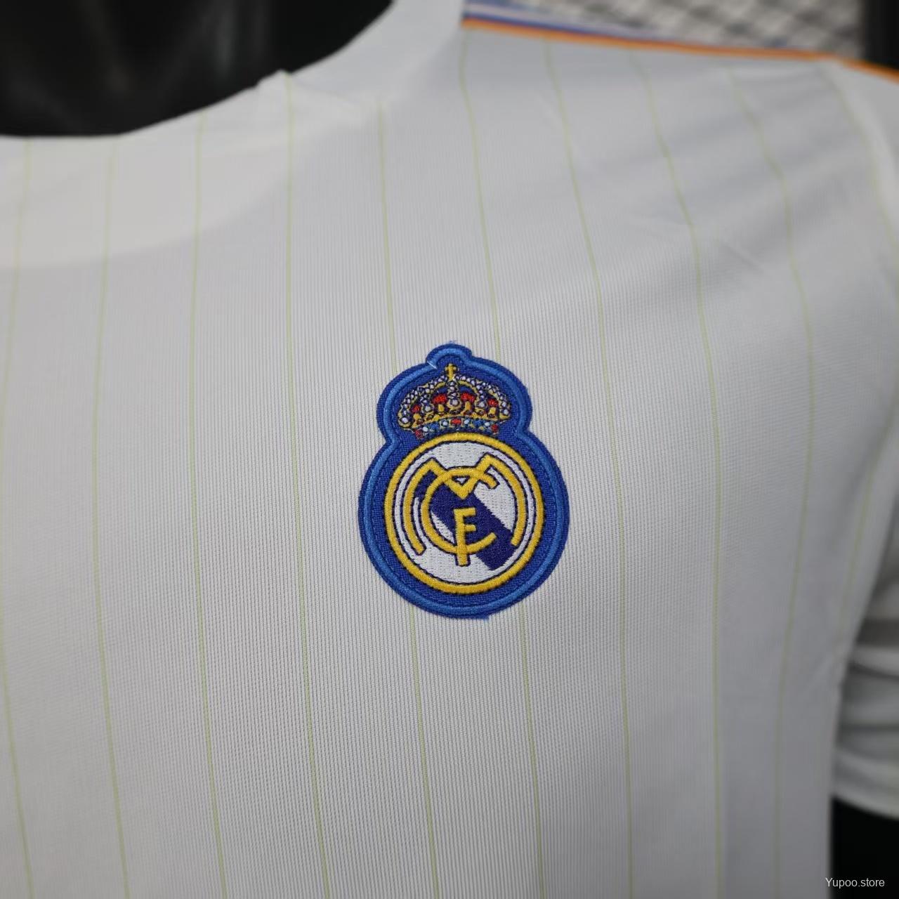Camisola Real Madrid CF 2025-26 Icon Range Travel Versão Jogador