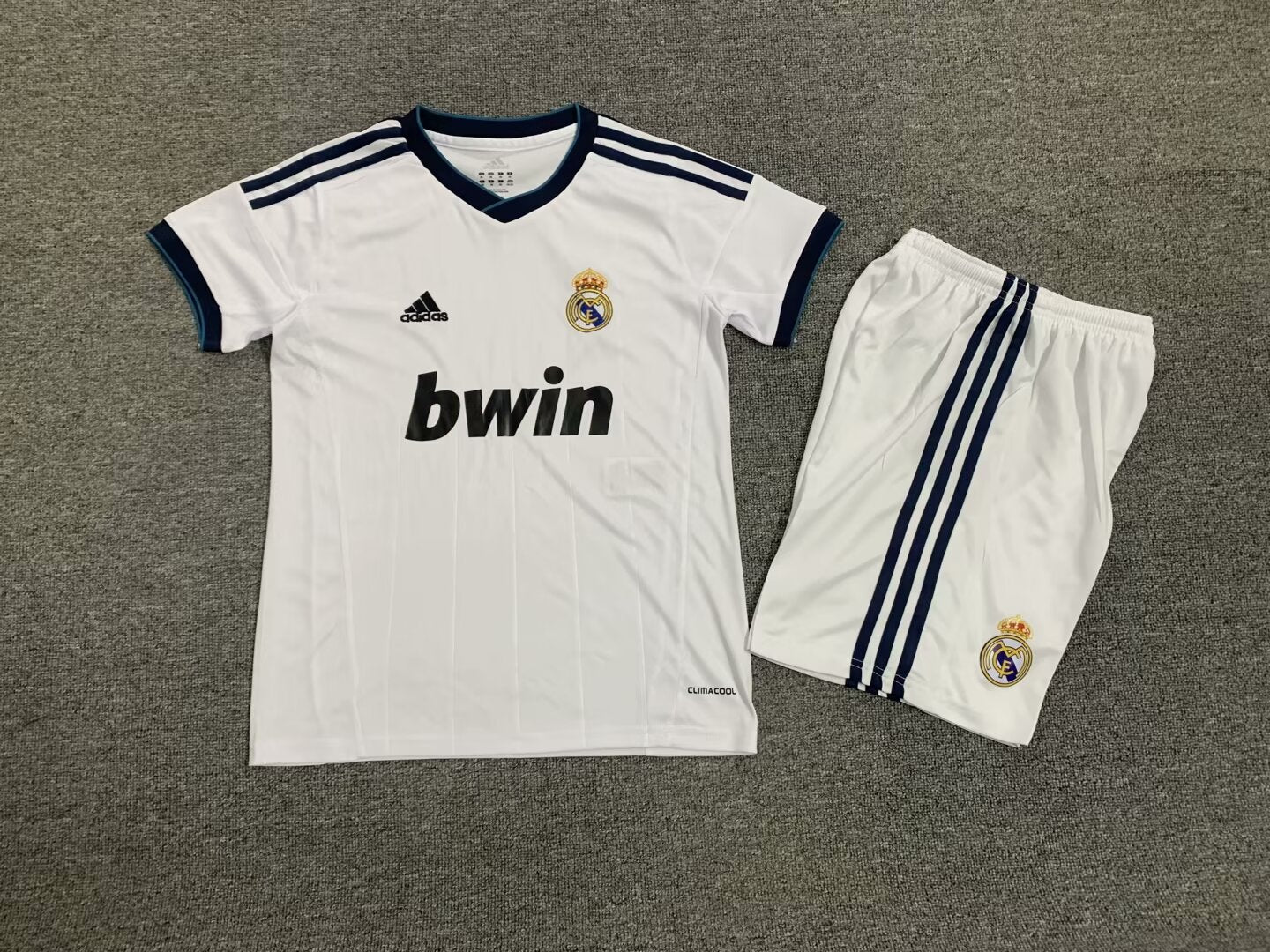 Kit Criança Real Madrid 2012-13 Principal