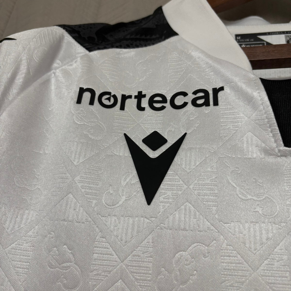 Camisola Vitoria SC 2025-26 Principal Versão Adepto