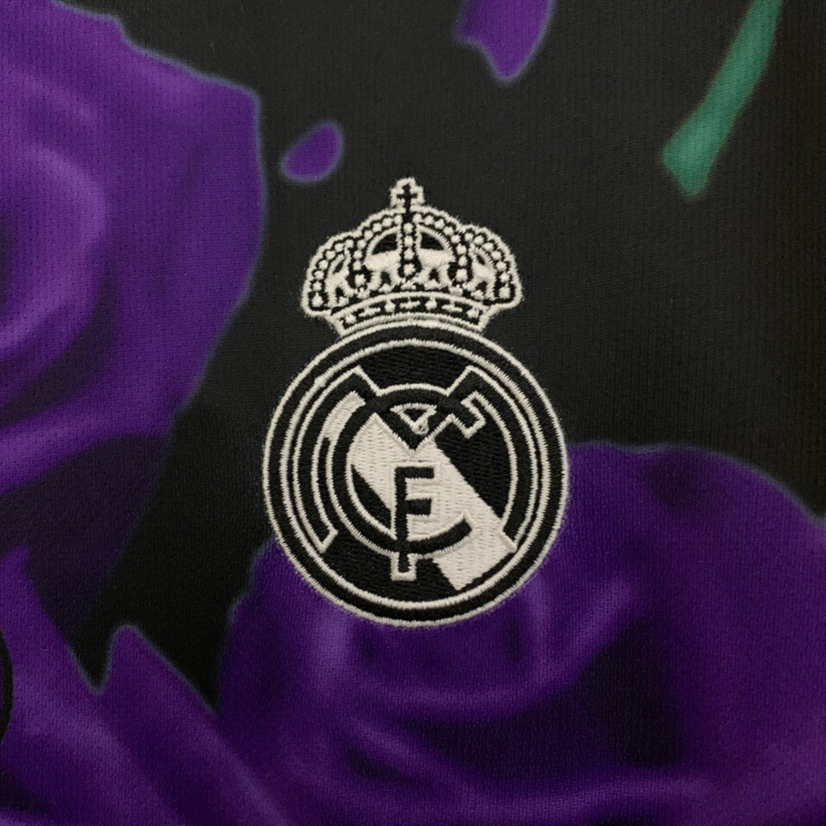 Camisola Real Madrid 2025-26 Edição Especial Versão Adepto