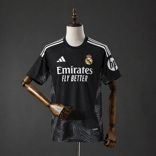 Camisola Real Madrid CF 2026-27 Guarda-Redes Versão Adepto