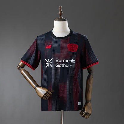 Camisola Bayer 04 Leverkusen 2025-26 Principal Versão Adepto