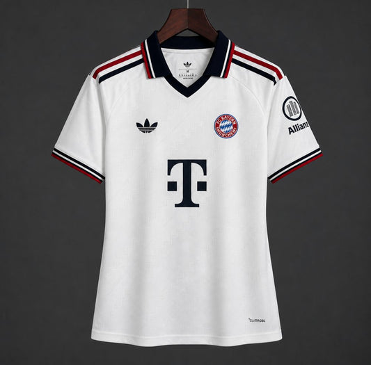 Camisola FC Bayern Munique 2026-27 Alternativa Branca Versão Mulher
