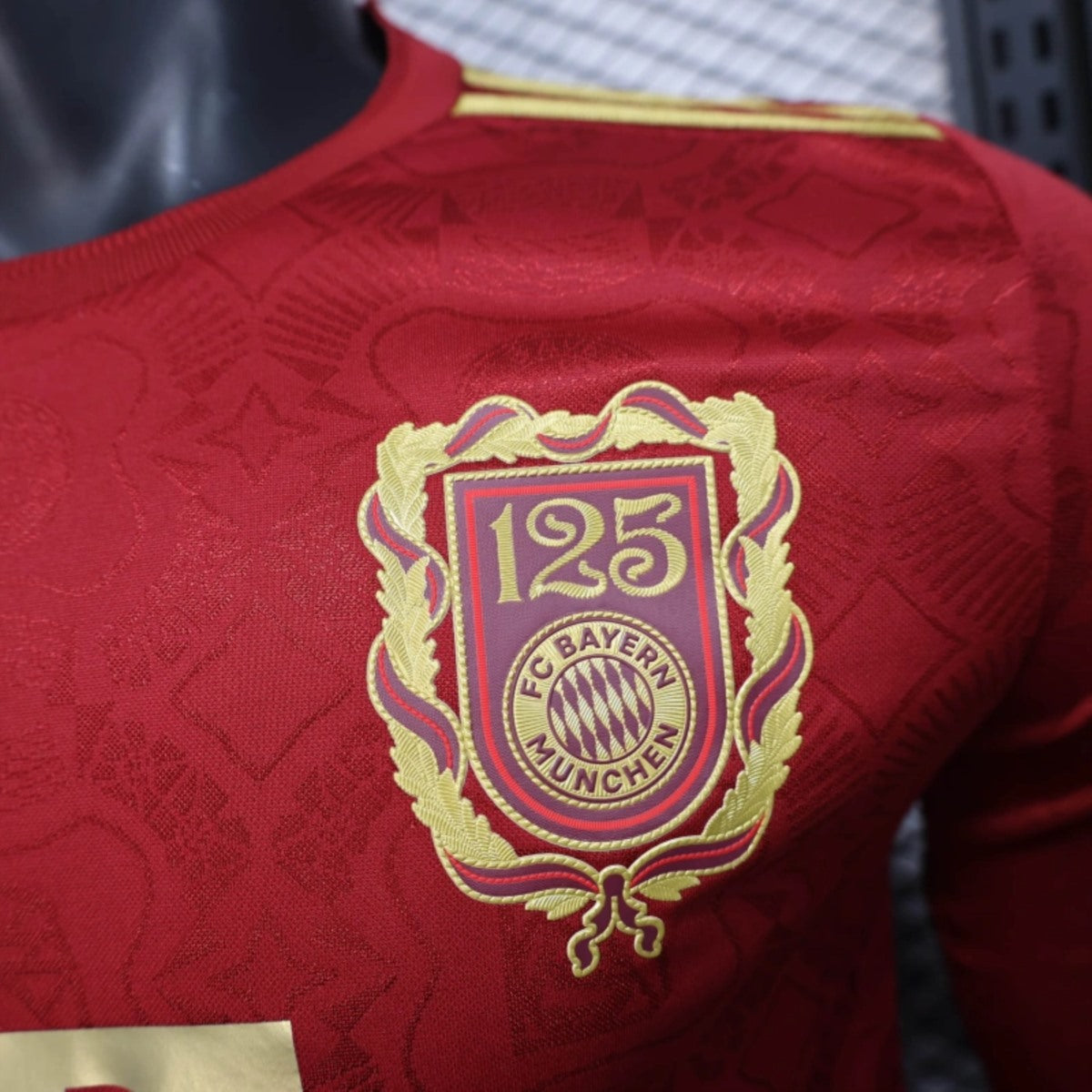 Camisola Manga Comprida FC Bayern Munique 2024-25 Edição 125º Aniversario  Versão Jogador