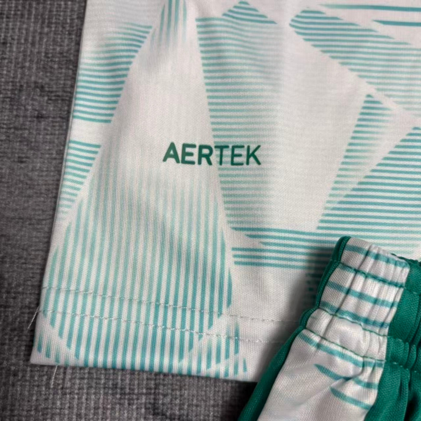 Kit Criança Irlanda 2025 Alternativo