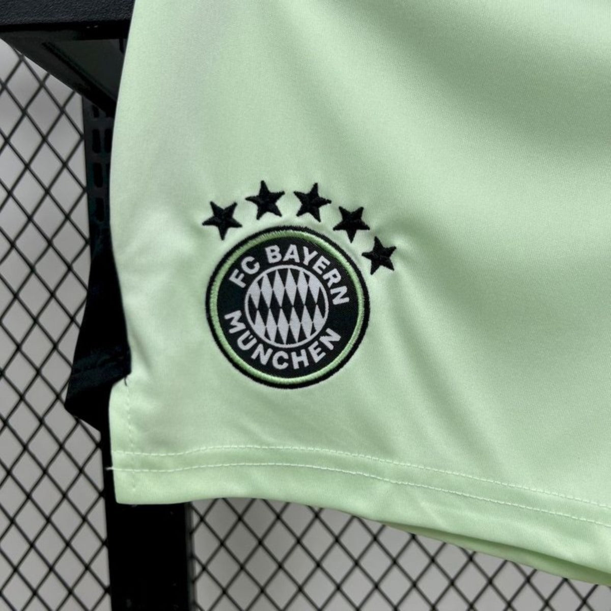 Kit Criança FC Bayern Munique 2025-26 Guarda-Redes