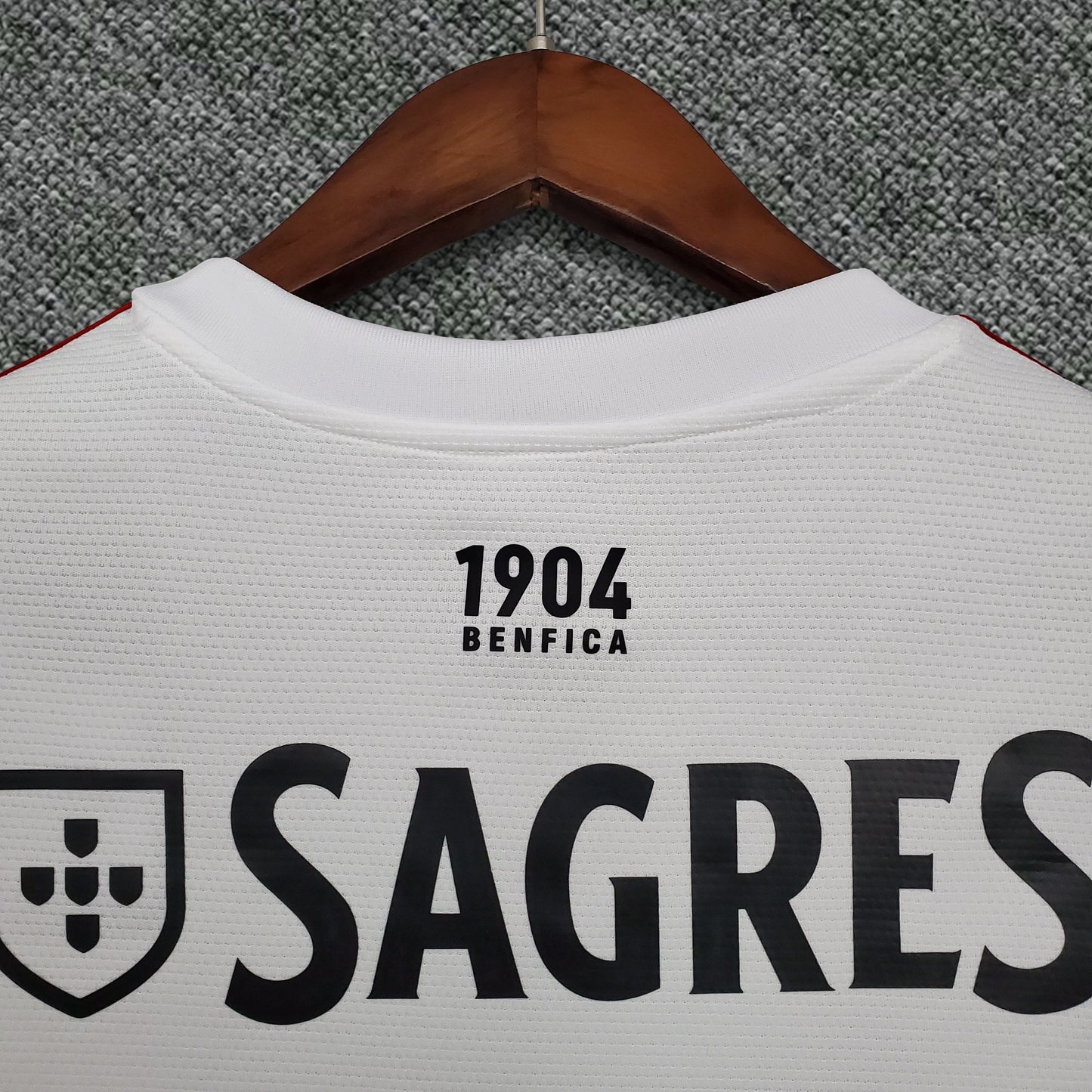 Camisola SLB 2021-22 Alternativa