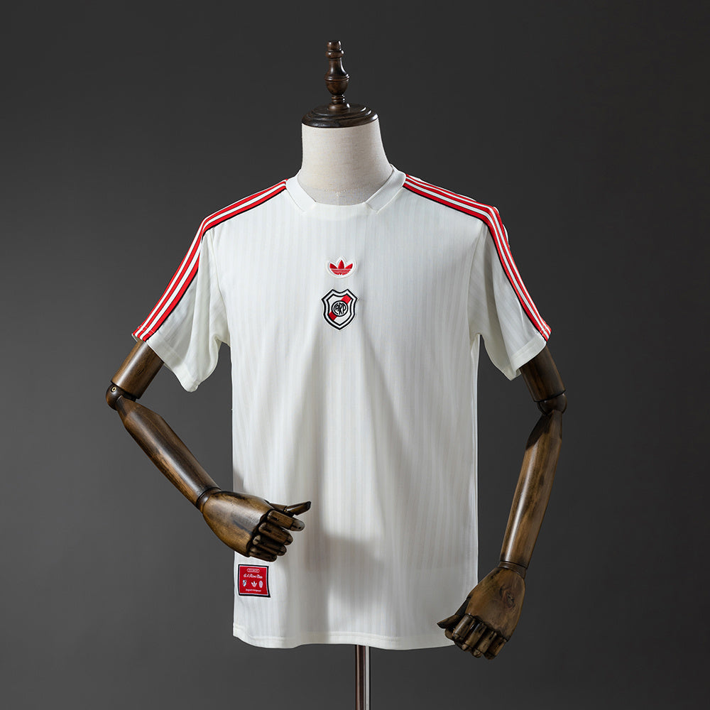 Camisola CA River Plate 2025-26 Icon Range Travel Versão Adepto