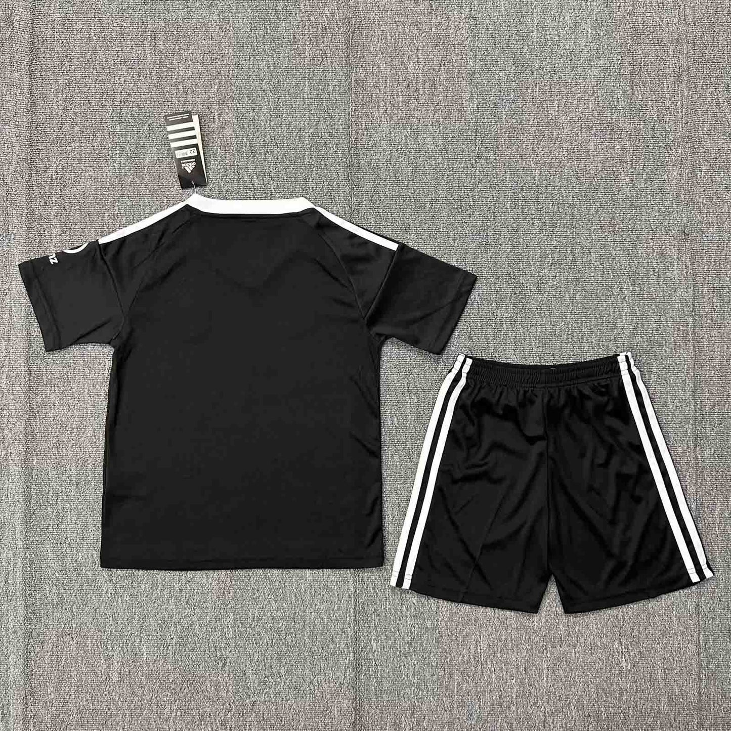 Kit Criança FC Bayern Munique 2024-25 Guarda-Redes