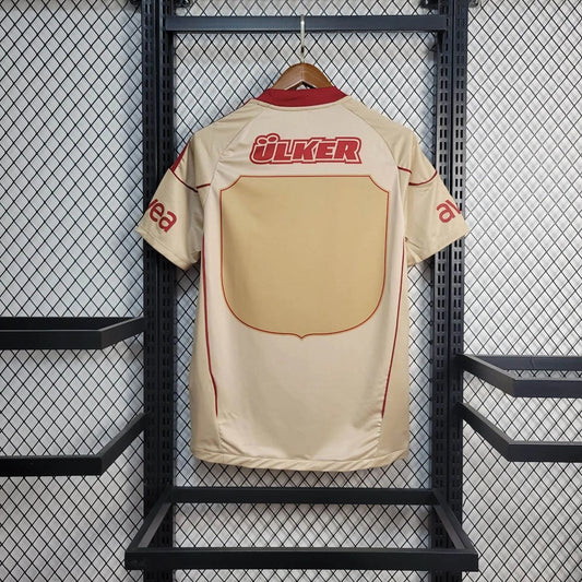 Camisola Galatasaray 2010-11 Alternativa