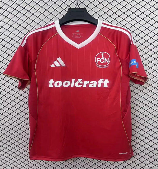Camisola 1.FC Nuremberg 2025-26 Alternativa Vermelha Versão Adepto