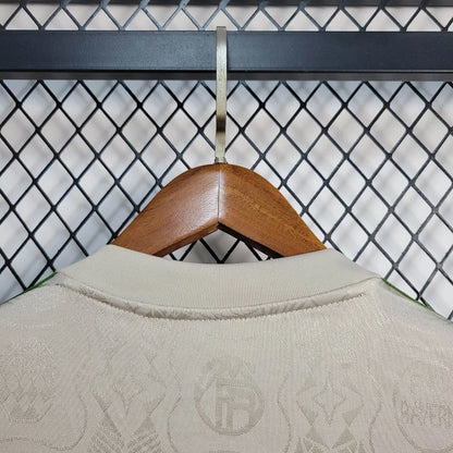 Camisola FC Bayern Munique 2025-26 Edição Oktoberfest Versão Adepto