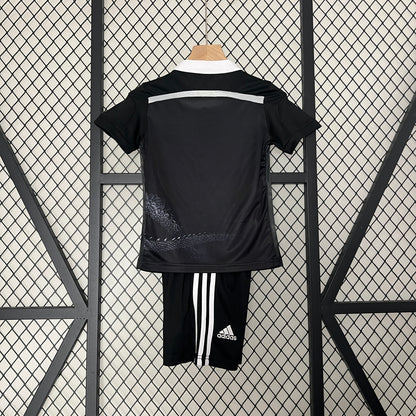 Kit Criança Real Madrid CF 2014-15 Alternativo