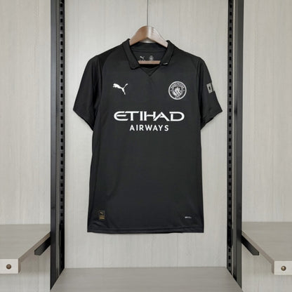 Camisola MCI 2025-26 Alternativa Preta Versão Adepto
