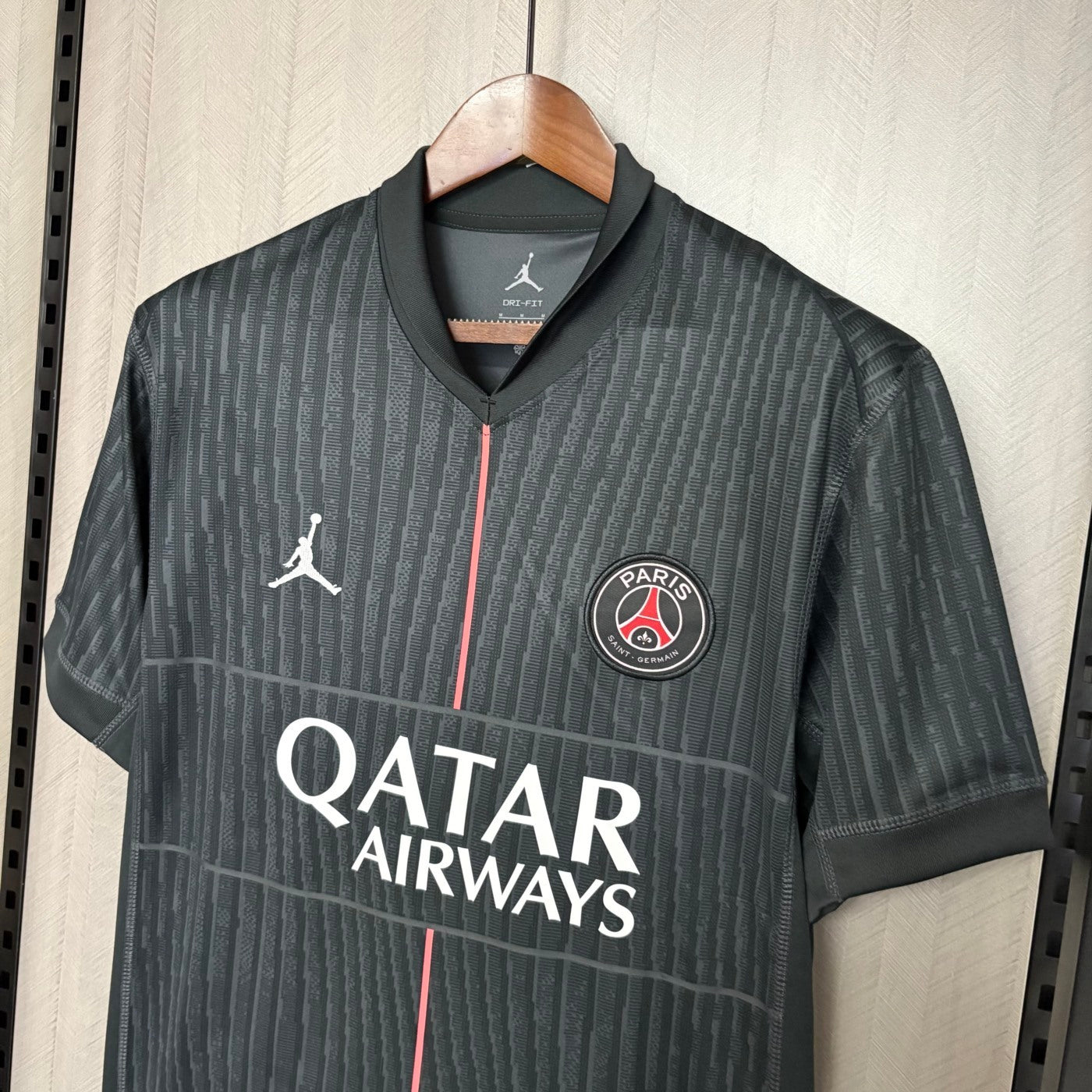 Camisola FC Paris Saint-Germain 2025-26 Alternativa Preta Versão Adepto