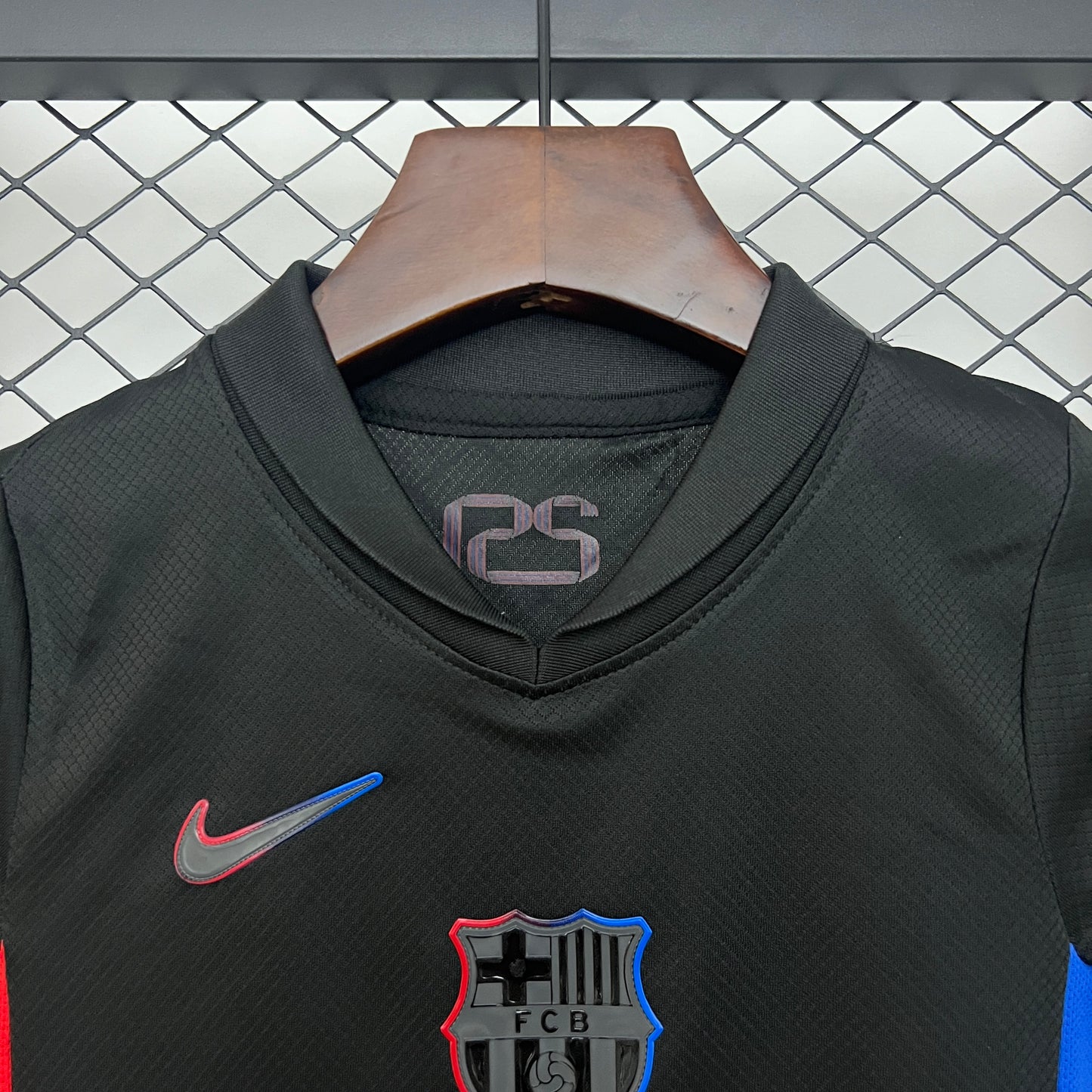 Kit Criança FC Barcelona 2025-26 Edição Travis Scott