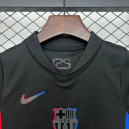 Kit Criança FC Barcelona 2025-26 Edição Travis Scott