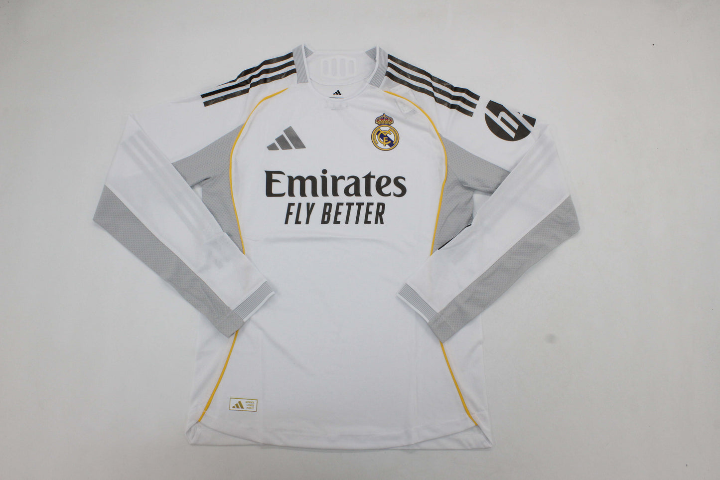 Camisola Manga Comprida Real Madrid CF 2025-26 Principal Versão Adepto