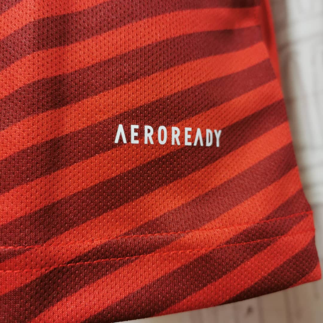 Camisola FC Bayern Munique 2021-22 Principal