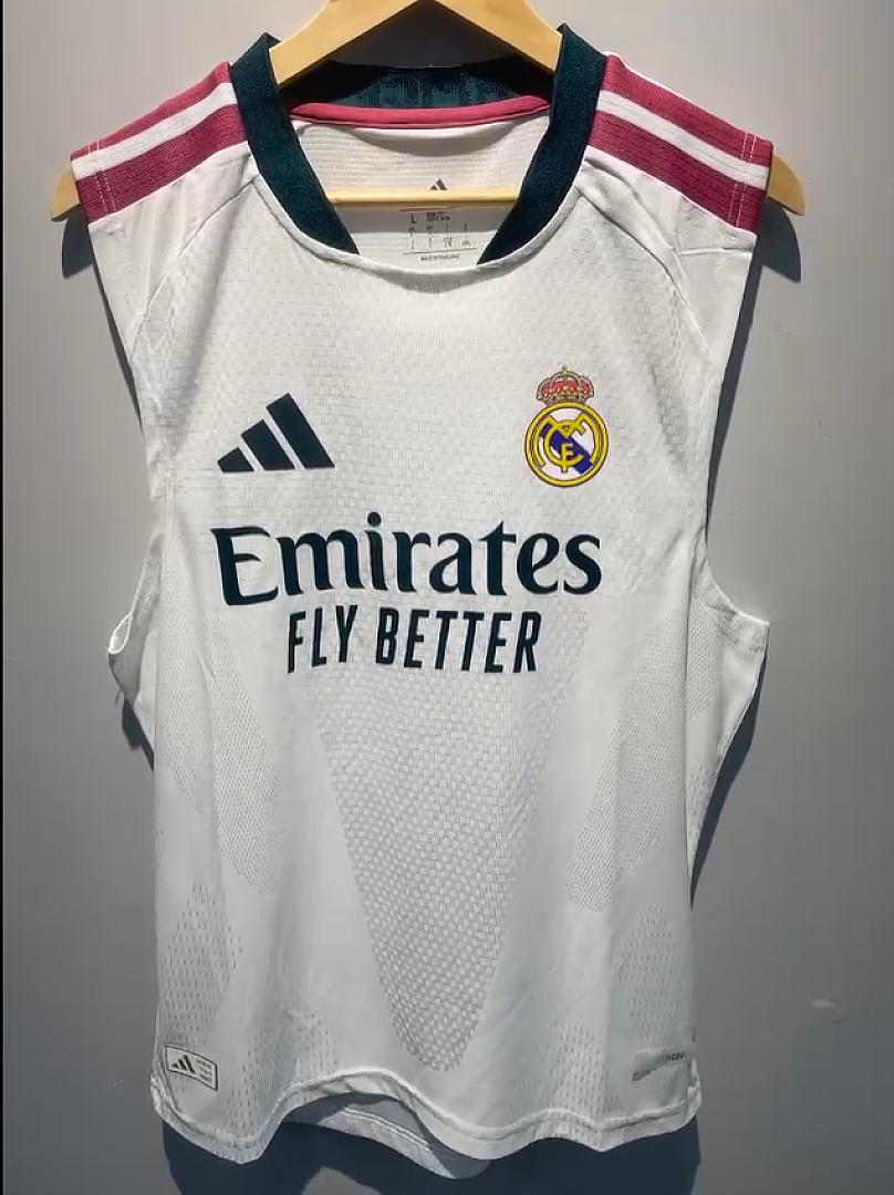 Manga Cava Real Madrid CF 2026-27 Principal