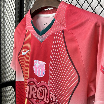 Camisola FC Barcelona 2025-26 Edição Karol G Versão Adepto