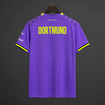 Camisola Borussia Dortmund 2026-27 Alternativa Roxa Versão Adepto