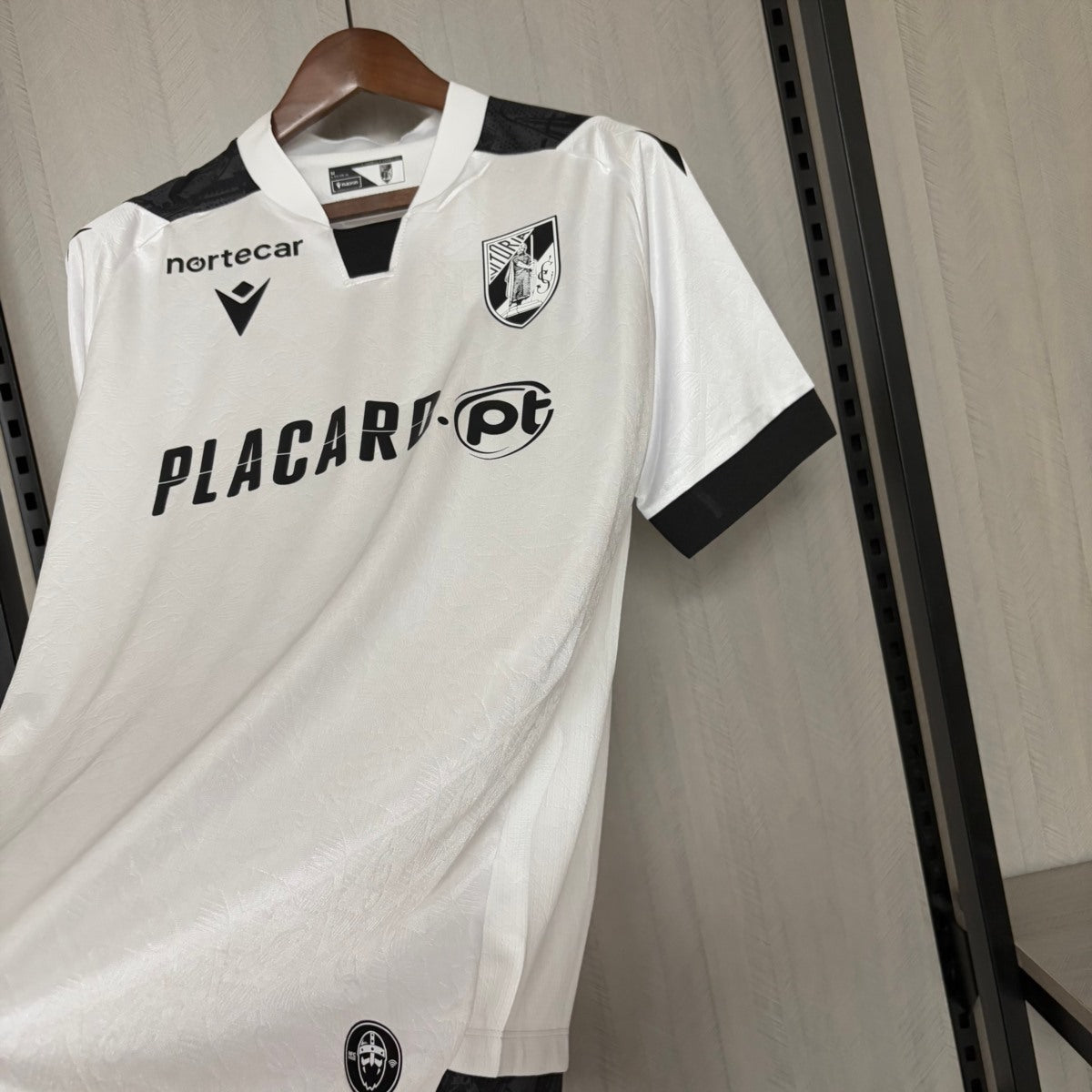 Camisola Vitoria SC 2025-26 Principal Versão Adepto