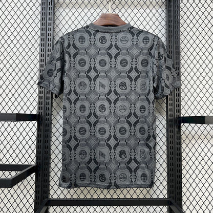 Camisola FC Bayern Munique 2025-26 Edição Especial Versão Adepto