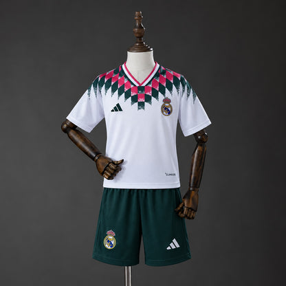 Kit Criança Real Madrid CF 2026-27 Edição Especial