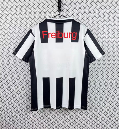 Camisola SC Freiburg 1994-95 Alternativa Branca Versão Adepto